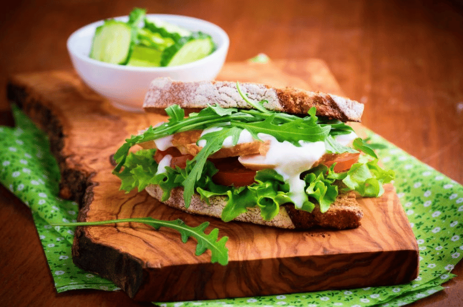 Rye toast sandwich with green leaf, tomato and chicken, selective focus | Quick and Healthy Lunch Recipes To Make While Working From Home | healthy lunch ideas for work